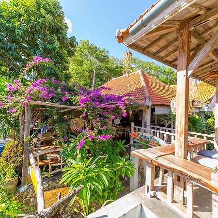 Отель Padang Padang Breeze Улувату Экстерьер фото
