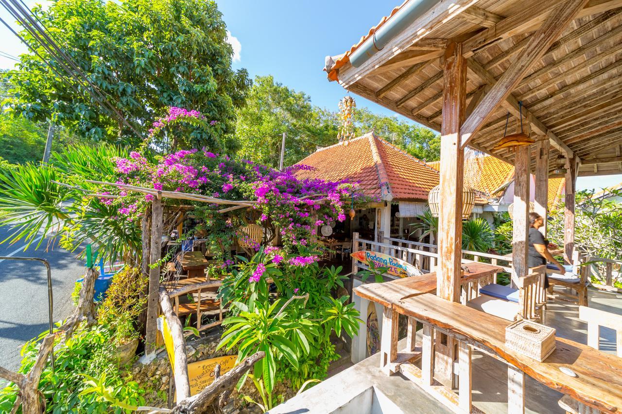 Отель Padang Padang Breeze Улувату Экстерьер фото